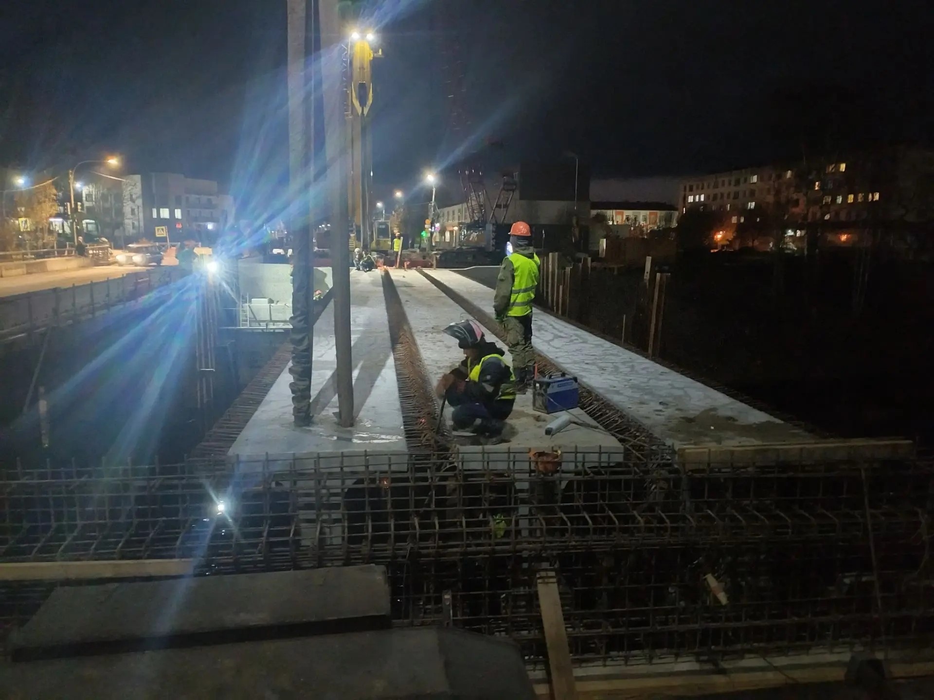 В Олонце установили пролеты нового моста